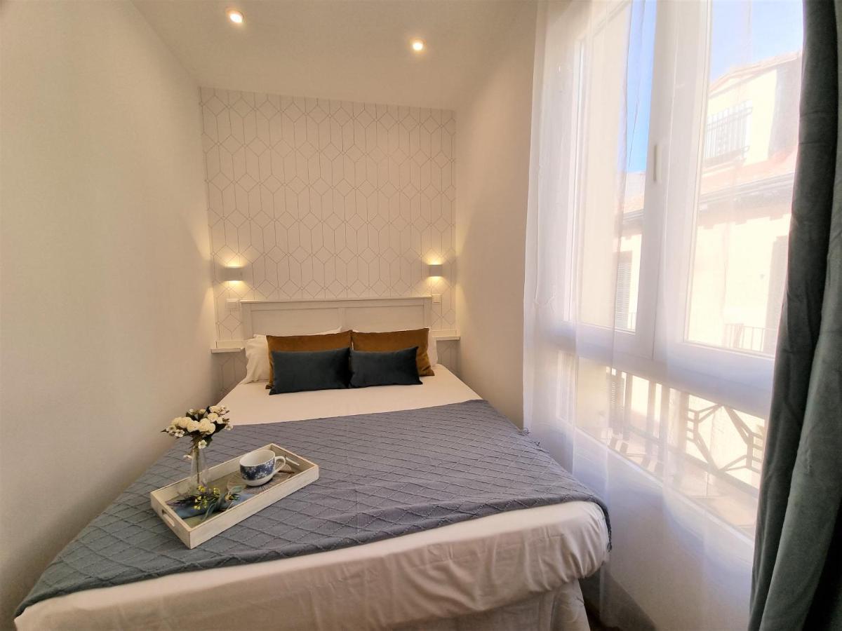 Molina - La Latina Appartement Madrid Buitenkant foto